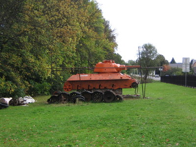 Оранжевый Т-34.jpg